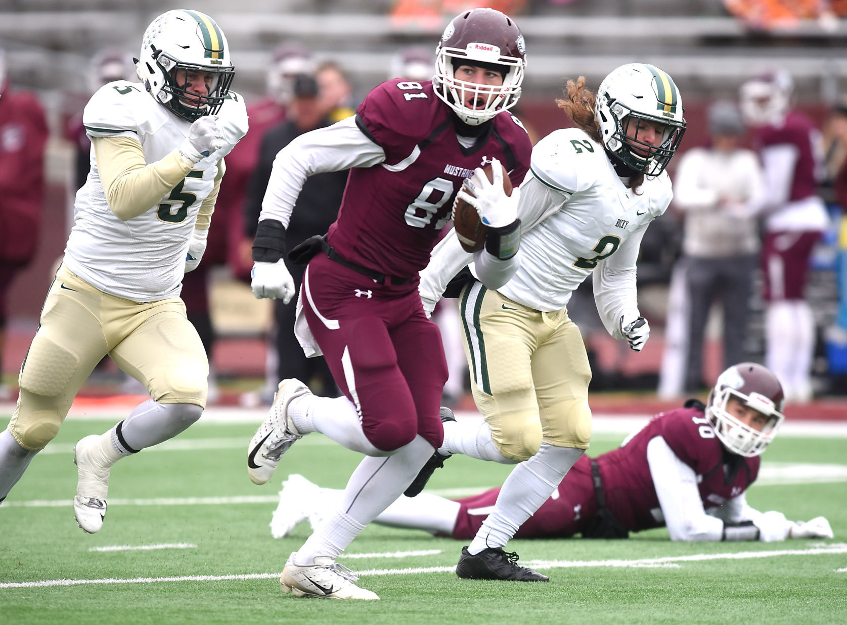 Football Rocky Mountain at Morningside